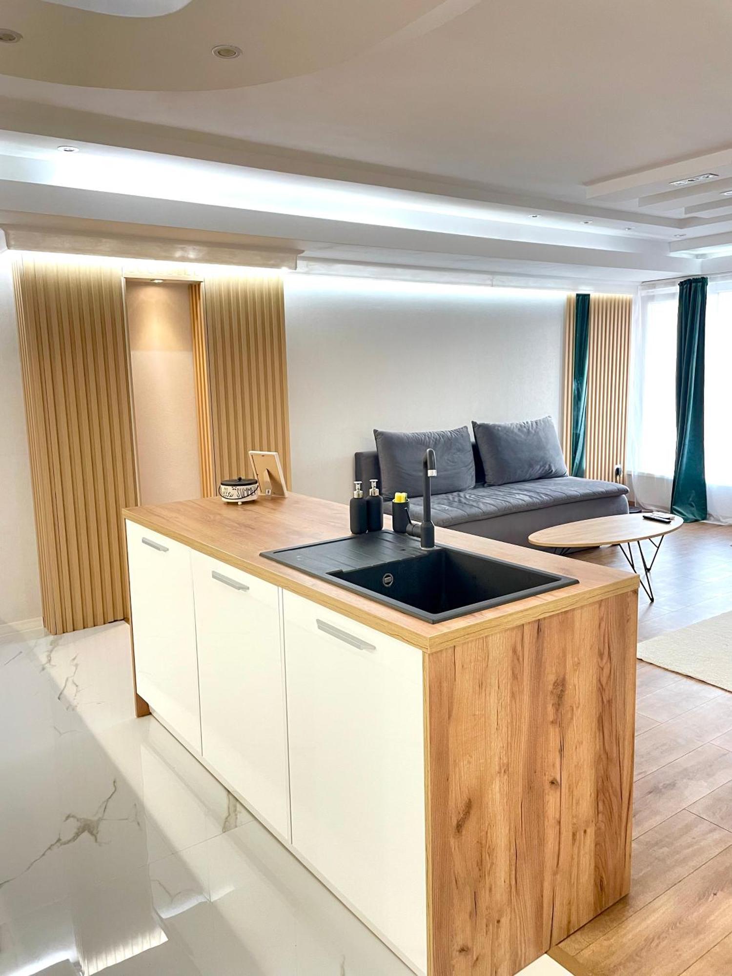 Sea Breeze Apartment Varna Exterior foto